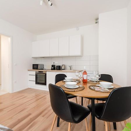 Brand New Modern Apartment-2 Rooms-Balcony-Garage 부다페스트 외부 사진